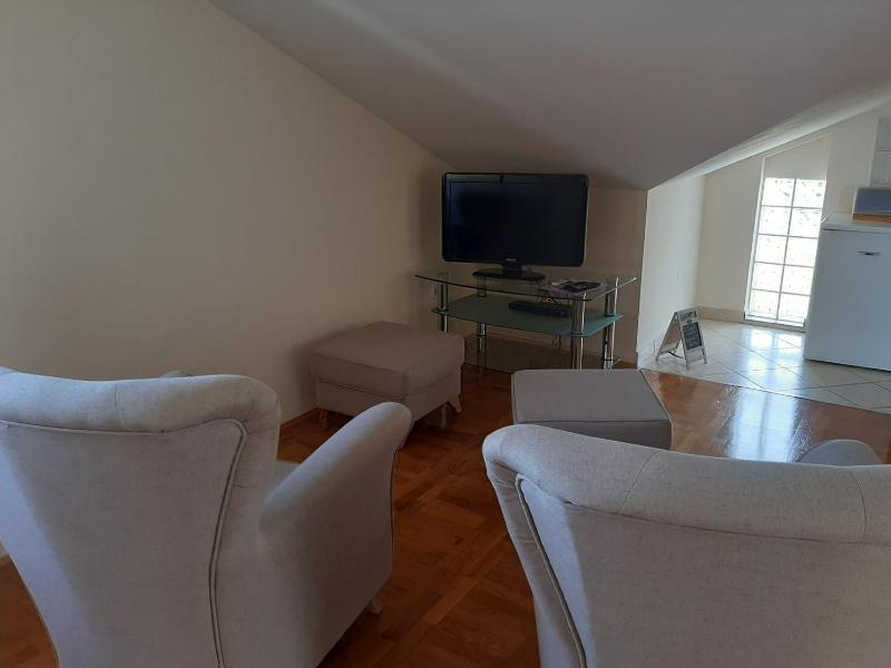 Apartment with Sea View image 3