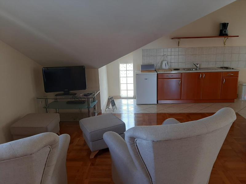 Apartment with Sea View image 2