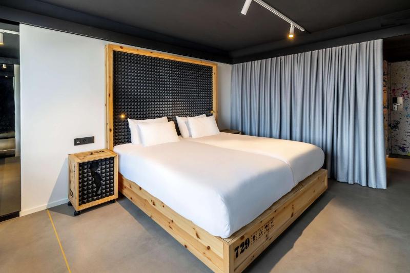 Room Atelier image 4