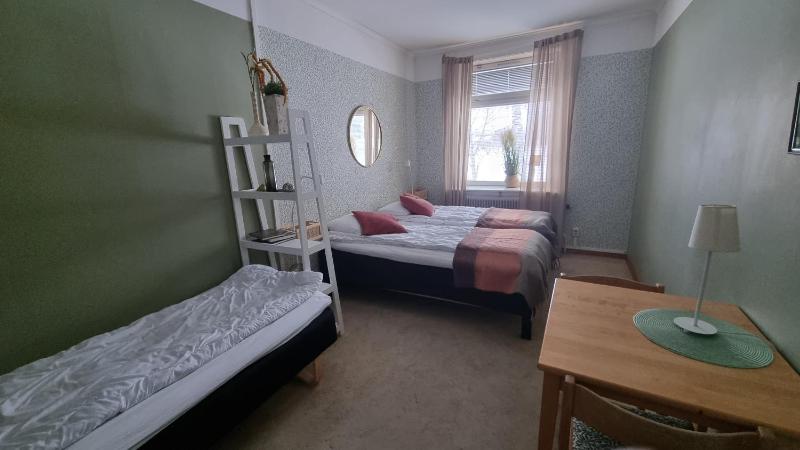 Triple Room with Shared Bathroom image 4