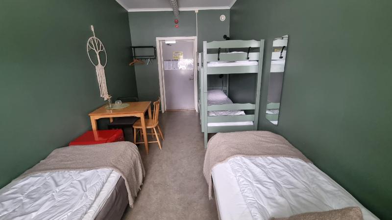 Quadruple Room with Shared Bathroom image 2