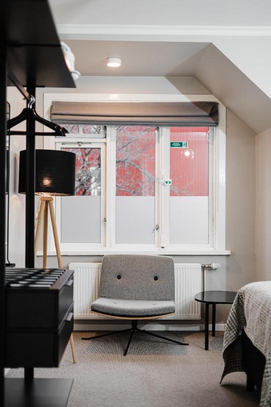 Three-Bedroom Apartment image 3