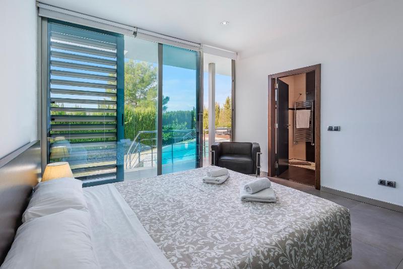 Villa Rockstar Alcudia - by EMERALD STAY - image 4