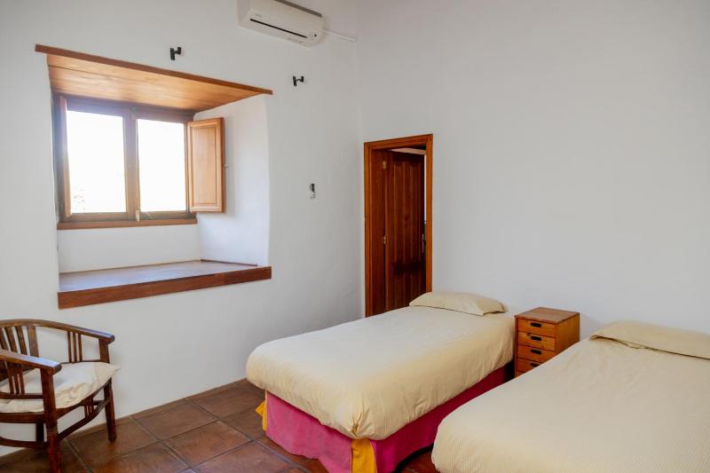 Two bedroom villa (4 adults) image 1