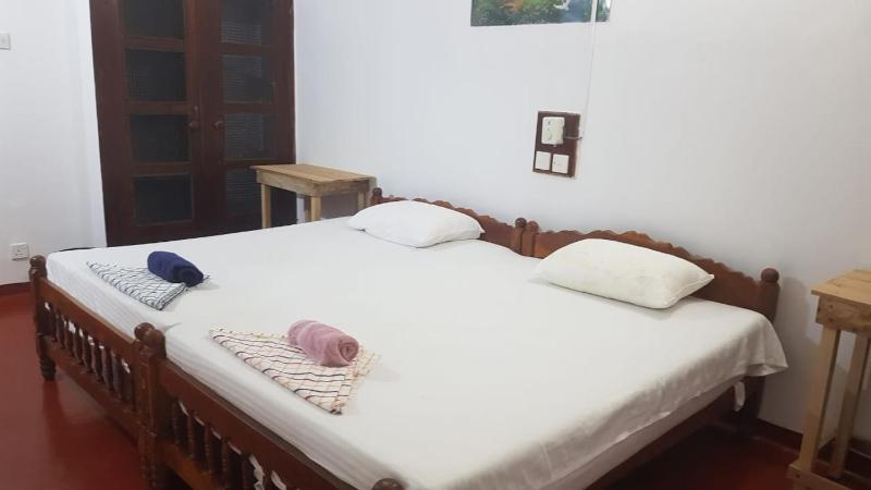 Kingfisher Guesthouse and Hostel - image 10