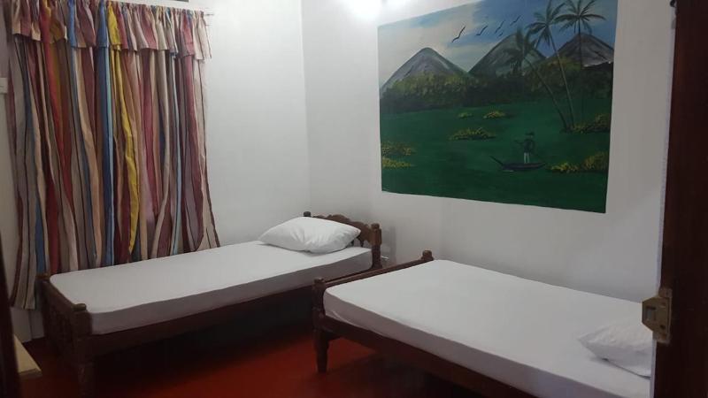 Kingfisher Guesthouse and Hostel - image 15