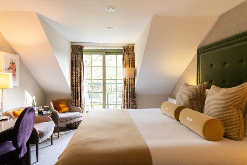 Deluxe Double Room image 4