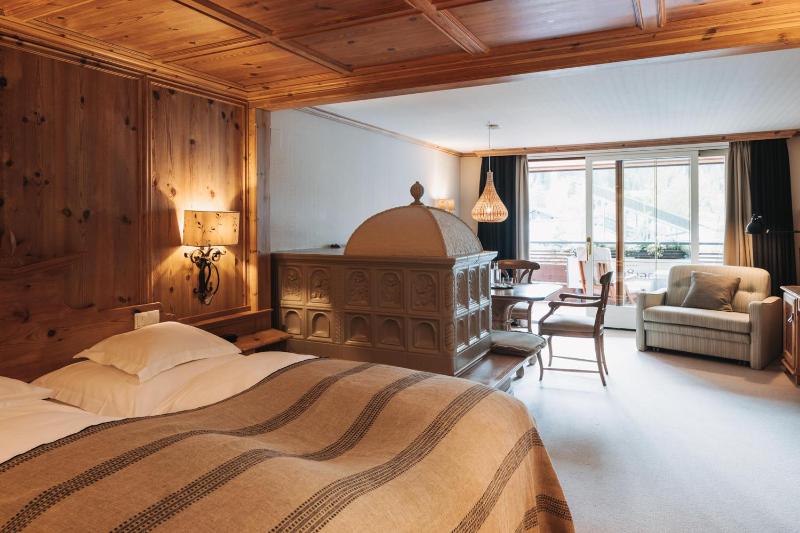 Luxury Double Room with Balcony image 4
