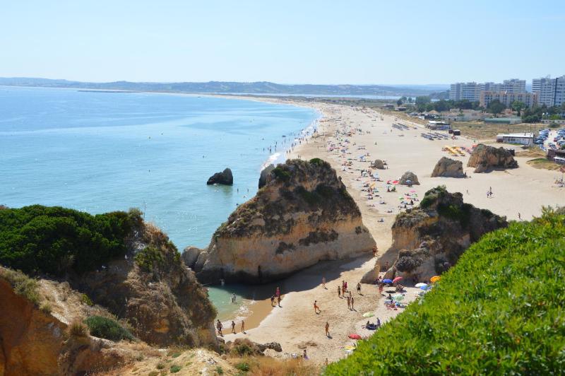 Deluxe Double or Twin Room with Garden View image 1