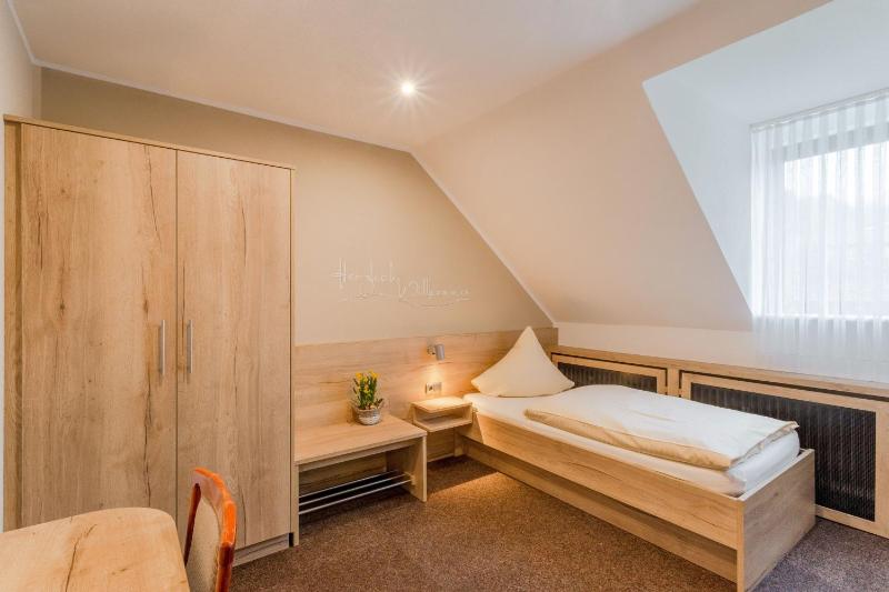 Triple Room image 4