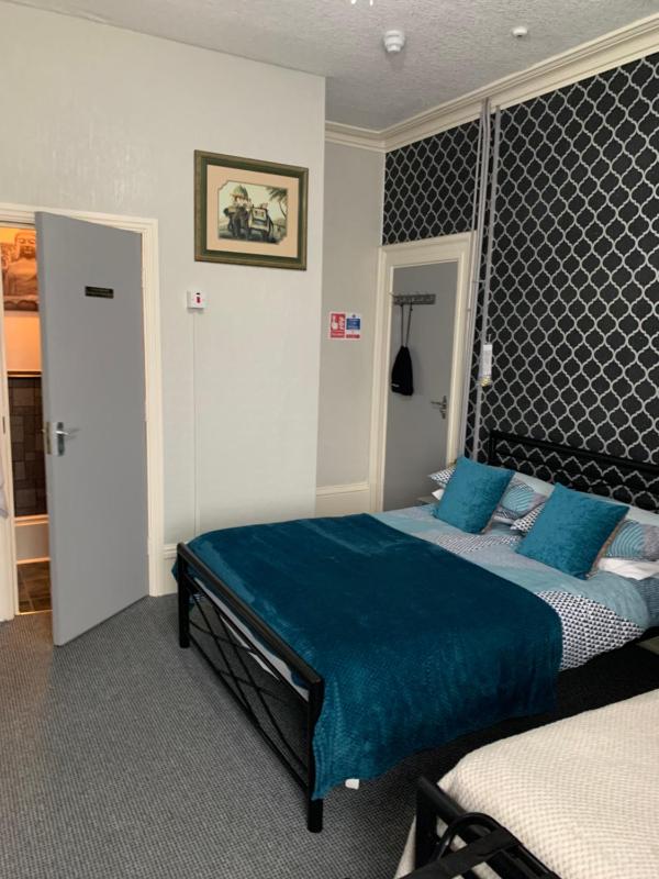 Superior Double Room image 4