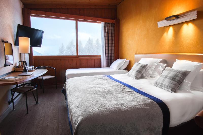 Classic Triple Room image 3