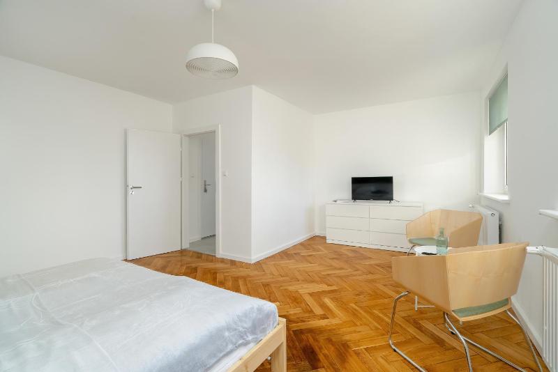 Jasne Studio Rycerska w Poznaniu SmartTV by Noclegi Renters - image 23
