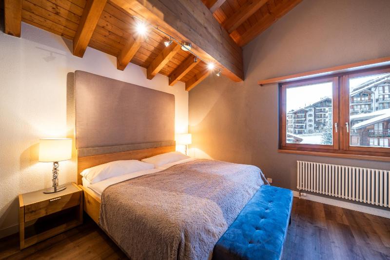 Penthouse Apartment with 3 bedrooms with Matterhorn View image 3
