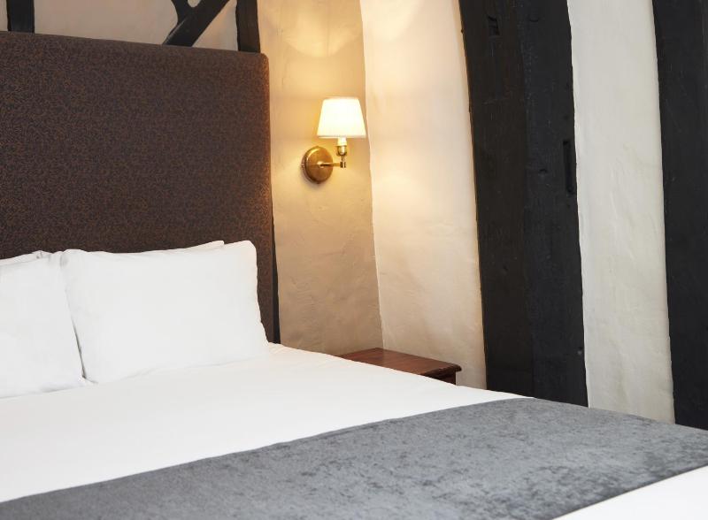 Small Double Room image 1