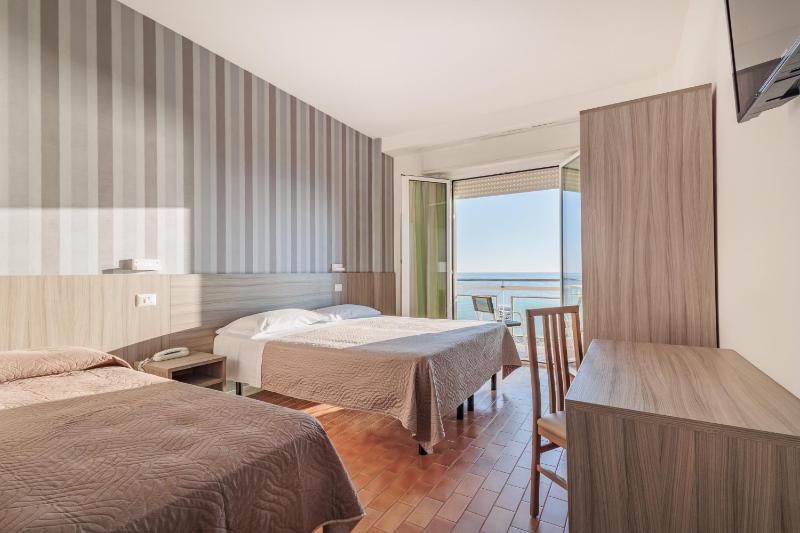 Hotel Centrale Miramare - image 12