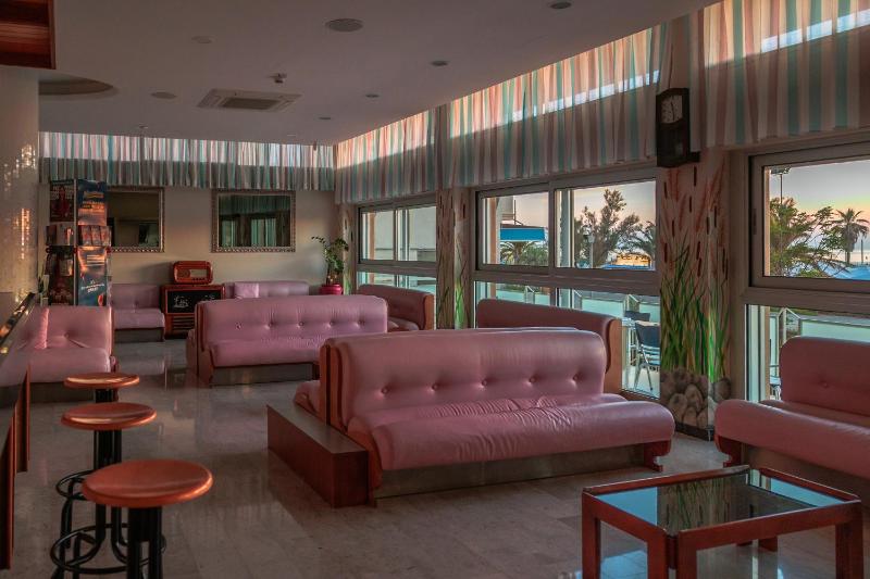 Hotel Centrale Miramare - image 3