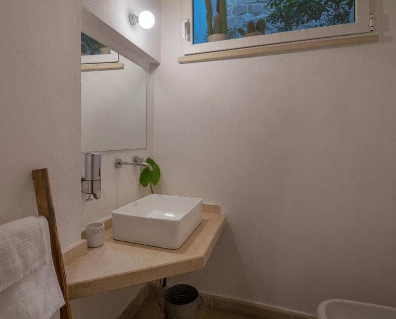 Two-Bedroom Apartment image 3