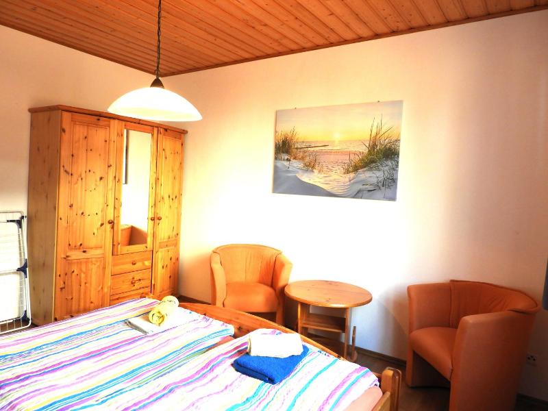Haus Roseneck 60 m zum Strand Ferienwohnung 4 - image 3