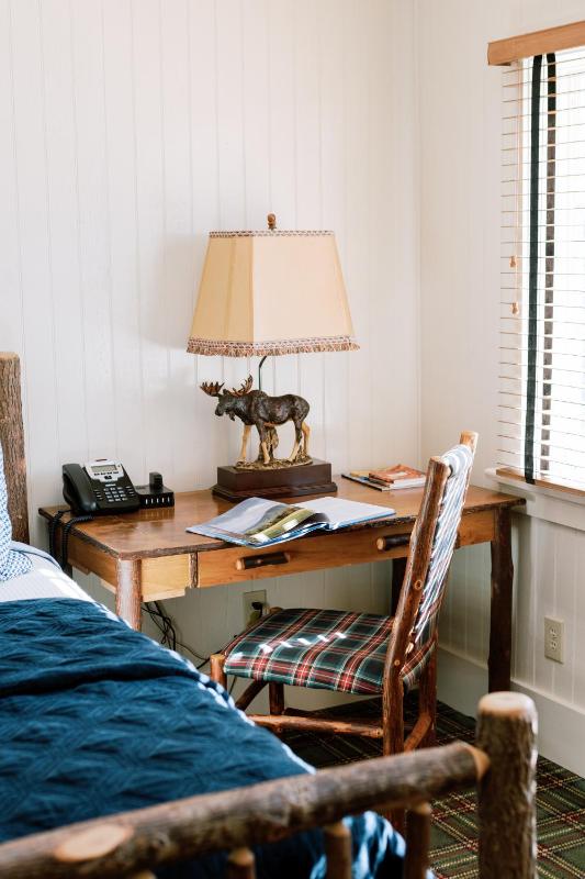 Standard Twin Room image 2