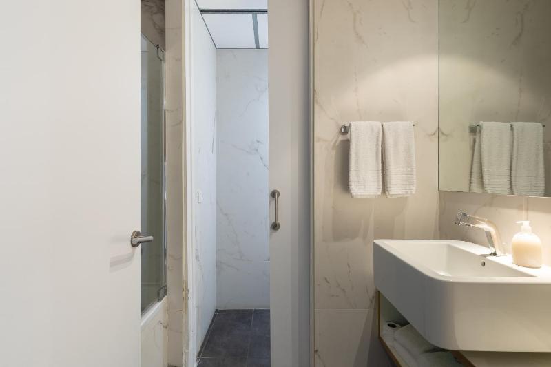 Cosmo Apartments Sants - image 11