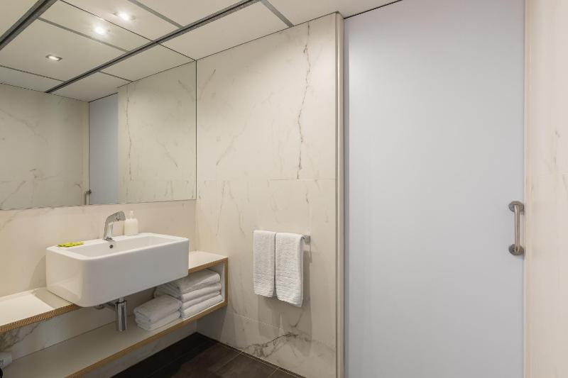Cosmo Apartments Sants - image 2