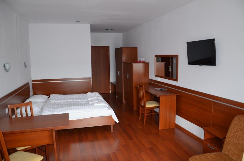 Triple Room image 2
