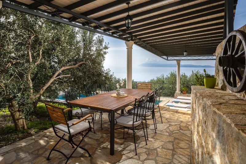 Villa image 3