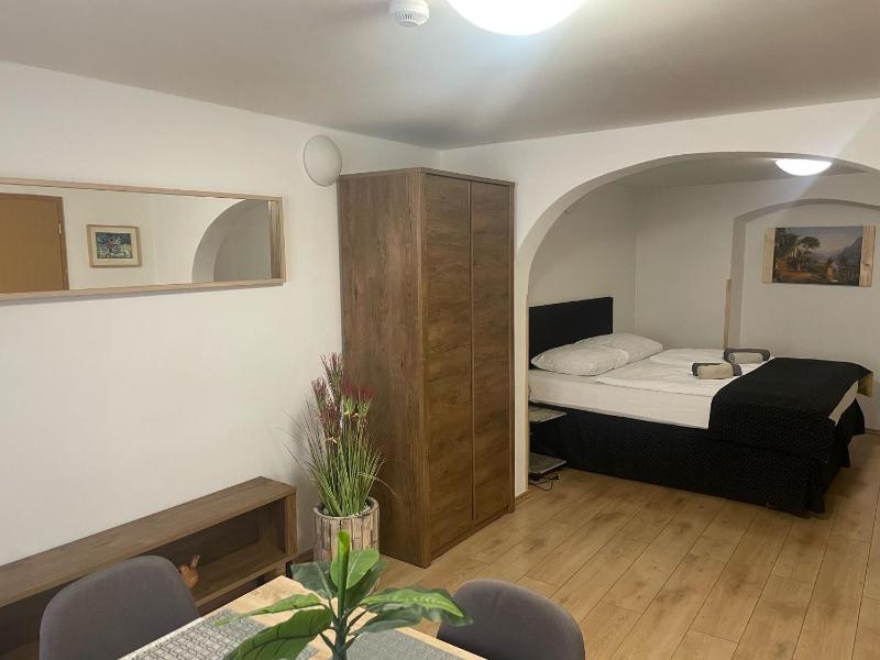 Apartment III image 1