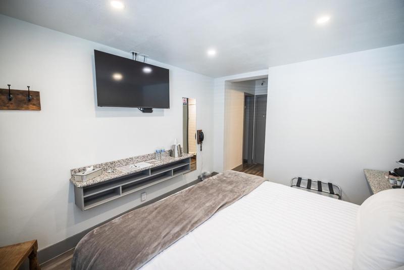 King Room image 1