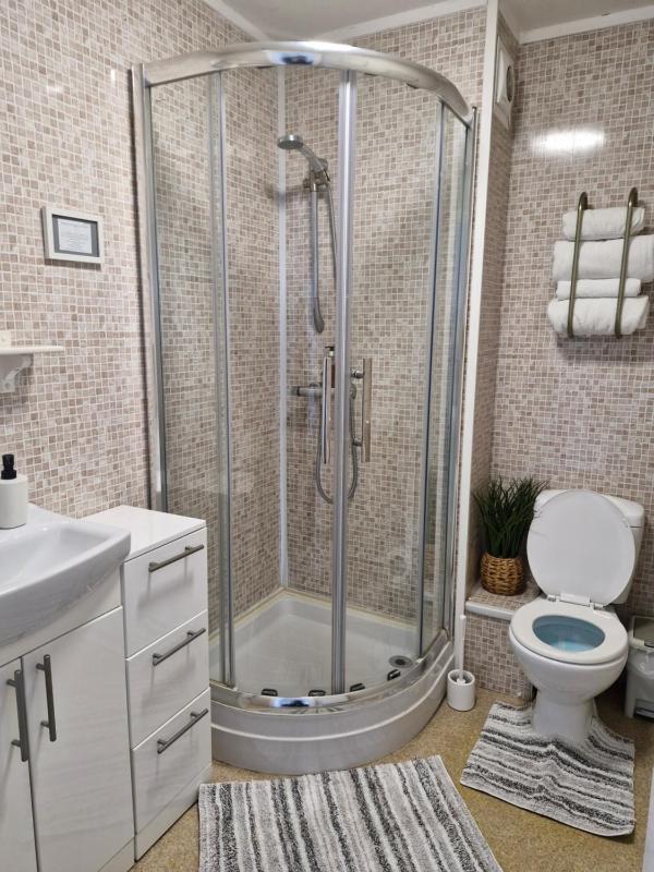 Triple Room with Private Bathroom image 1
