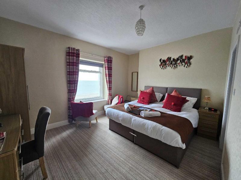 King Suite with Sea View image 1