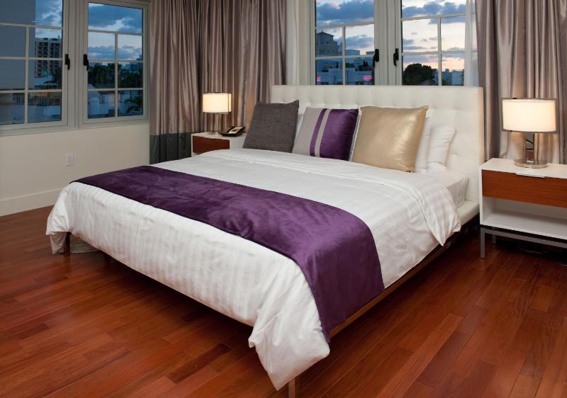 King Room - No Resort Fee image 4