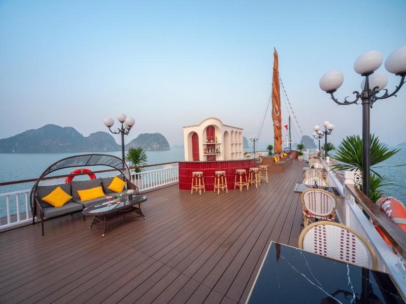 Signature Royal Halong Cruise - image 3