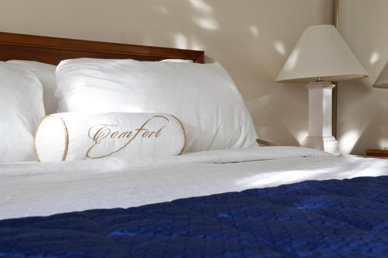 Standard  Room image 2