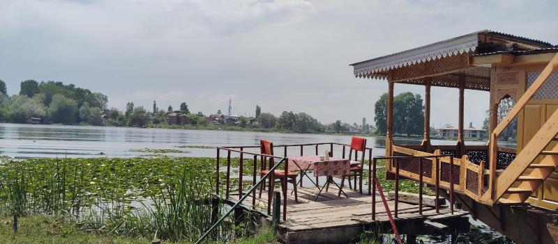 House boat house of common - image 8