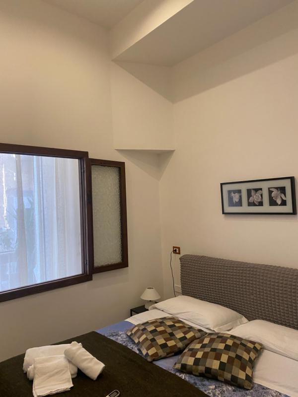 Superior Double Room with Balcony and Private External Bathroom  image 4