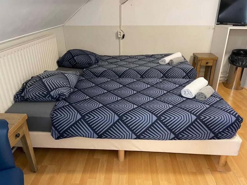 Double Room image 2