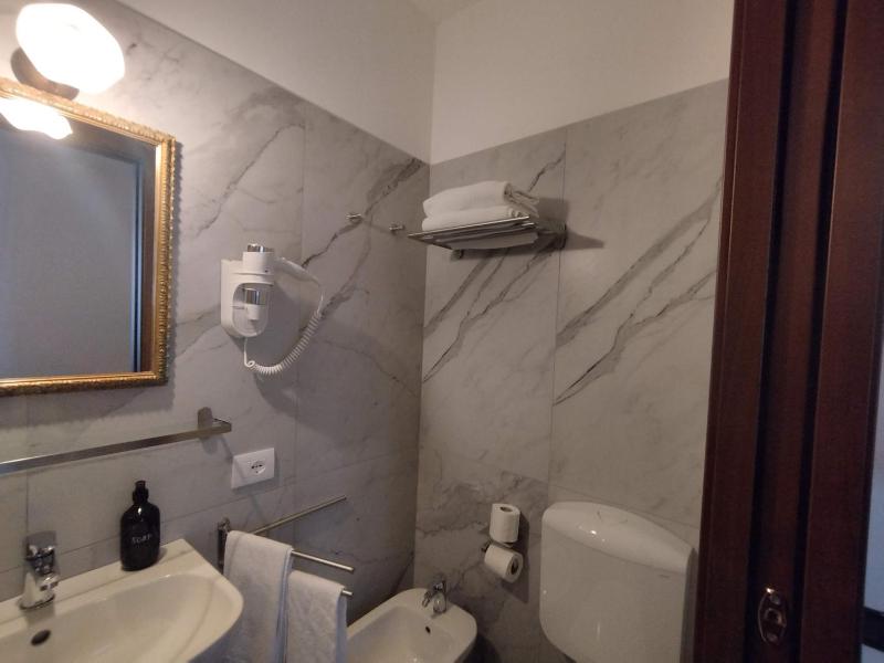 Triple Room with Private Bathroom image 2