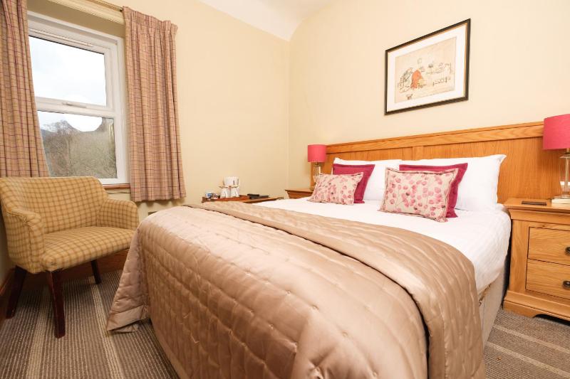 Small Double Room image 2