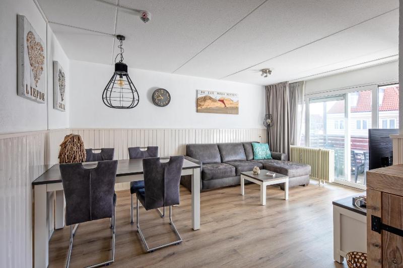 Two-Bedroom Apartment with Balcony image 1