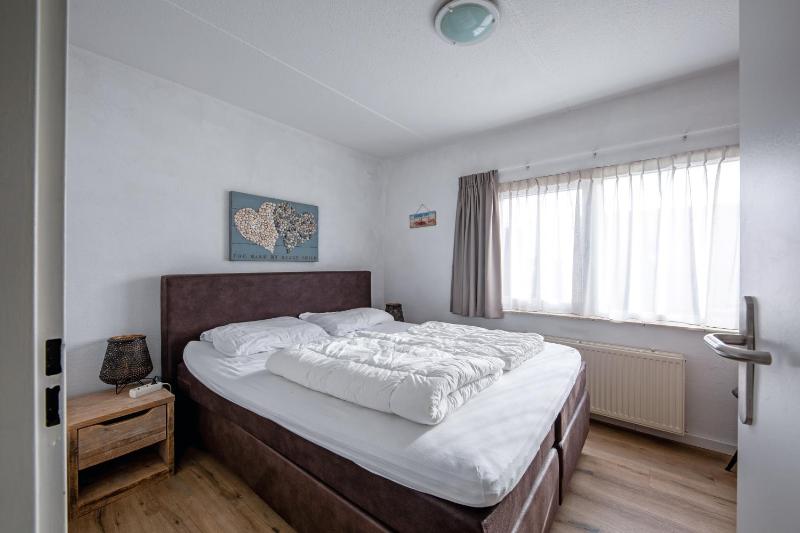 Two-Bedroom Apartment with Balcony image 3