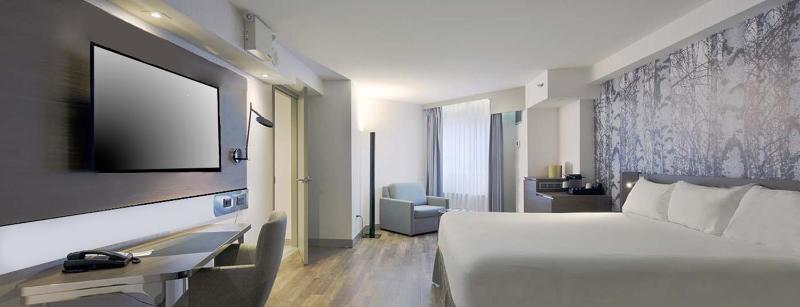 DoubleTree by Hilton Ottawa Downtown - image 14