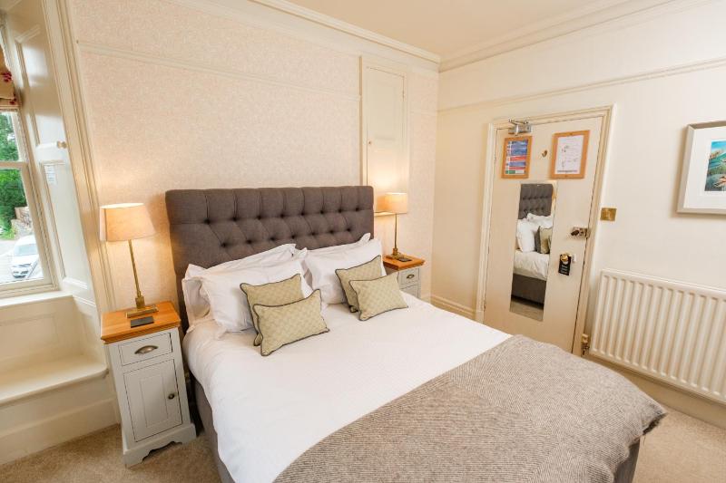Premium Double Room image 1