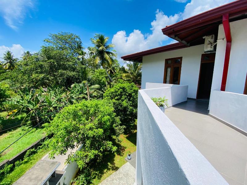 2V Villa In Habaraduwa City Near Unawatuna and Thalpe beach Koggala Airport and Lagoon Galle Dutch Fort - image 2