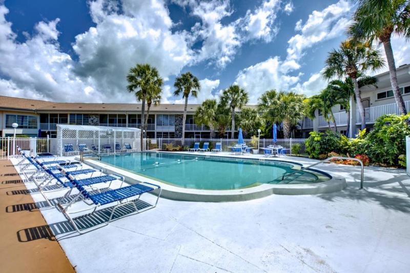 Kingston Arms Modern 1BR On Lido Key - image 37