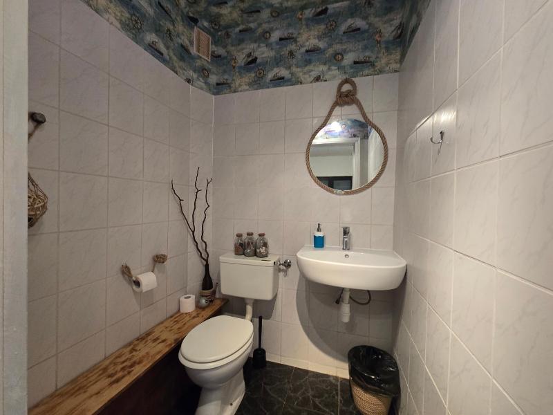 M5 Meridian Apartment - image 6