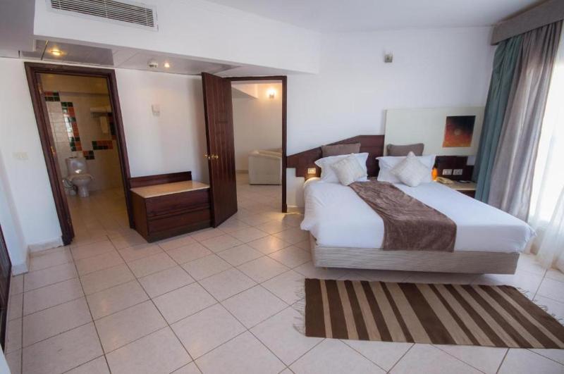 Swiss Heaven Sharming Inn Hotel-Couples & Families only - image 5