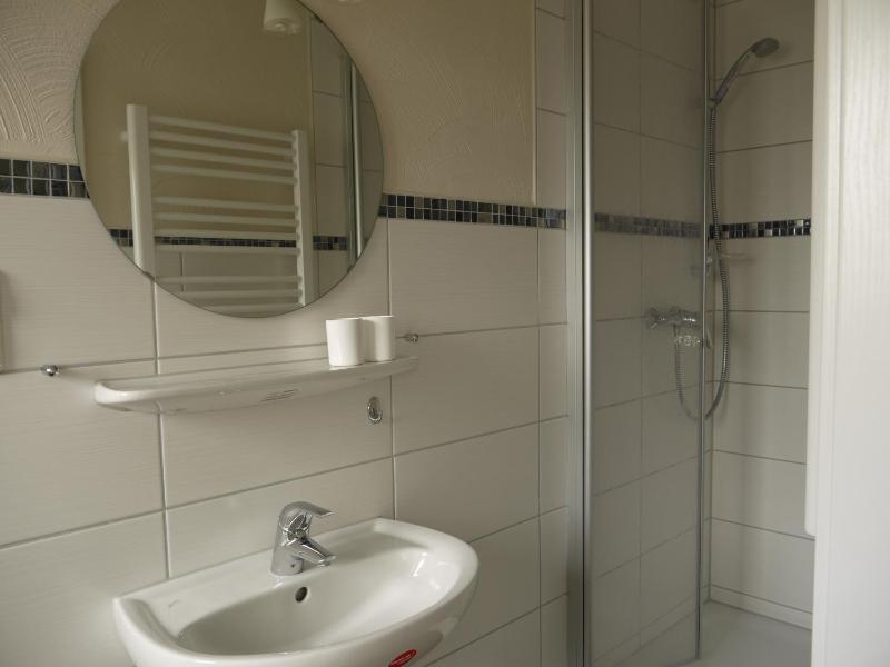 Double Room with Balcony image 2