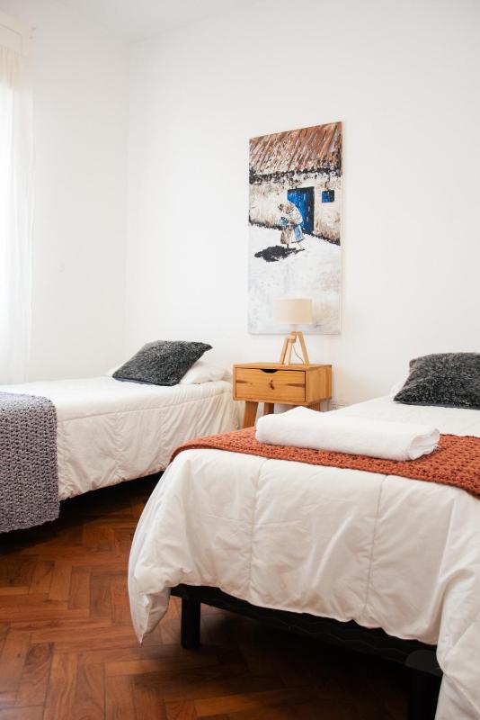 Piso completo en el centro de cordoba 4 dormitorios y 2 baños especial para familias - image 14